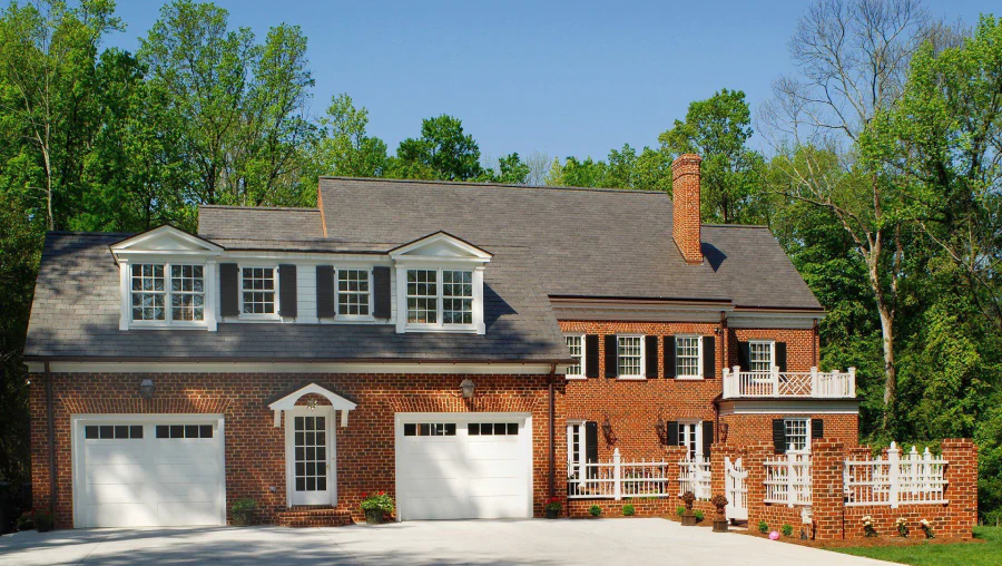 Custom Traditional Home Design 2